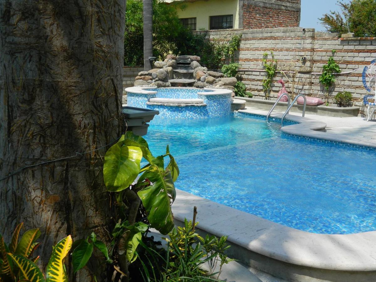 Casa De La Abuela Panzió Ajijic Kültér fotó