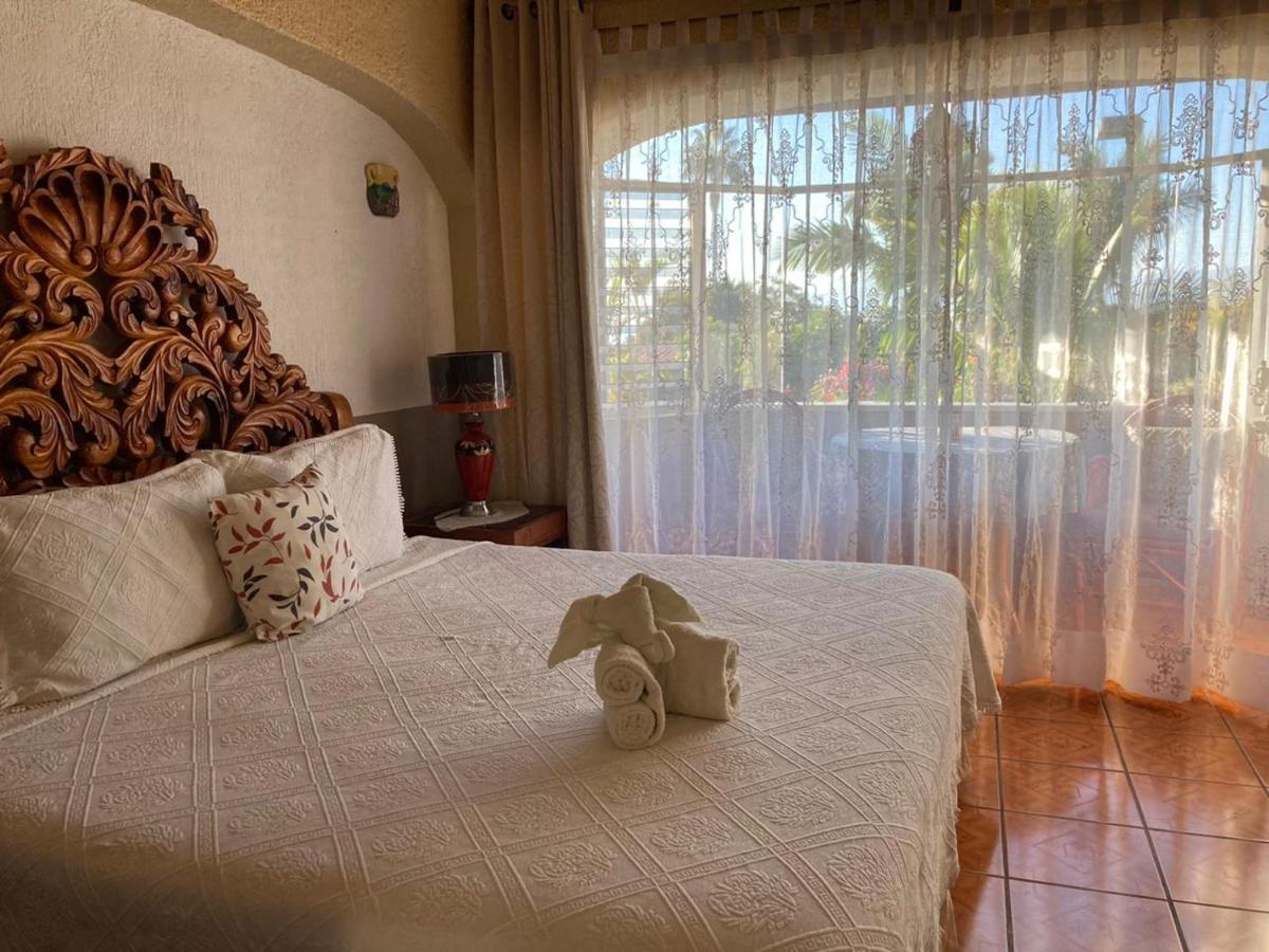Casa De La Abuela Panzió Ajijic Kültér fotó