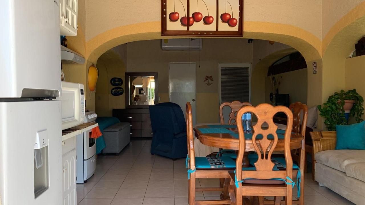 Casa De La Abuela Panzió Ajijic Kültér fotó