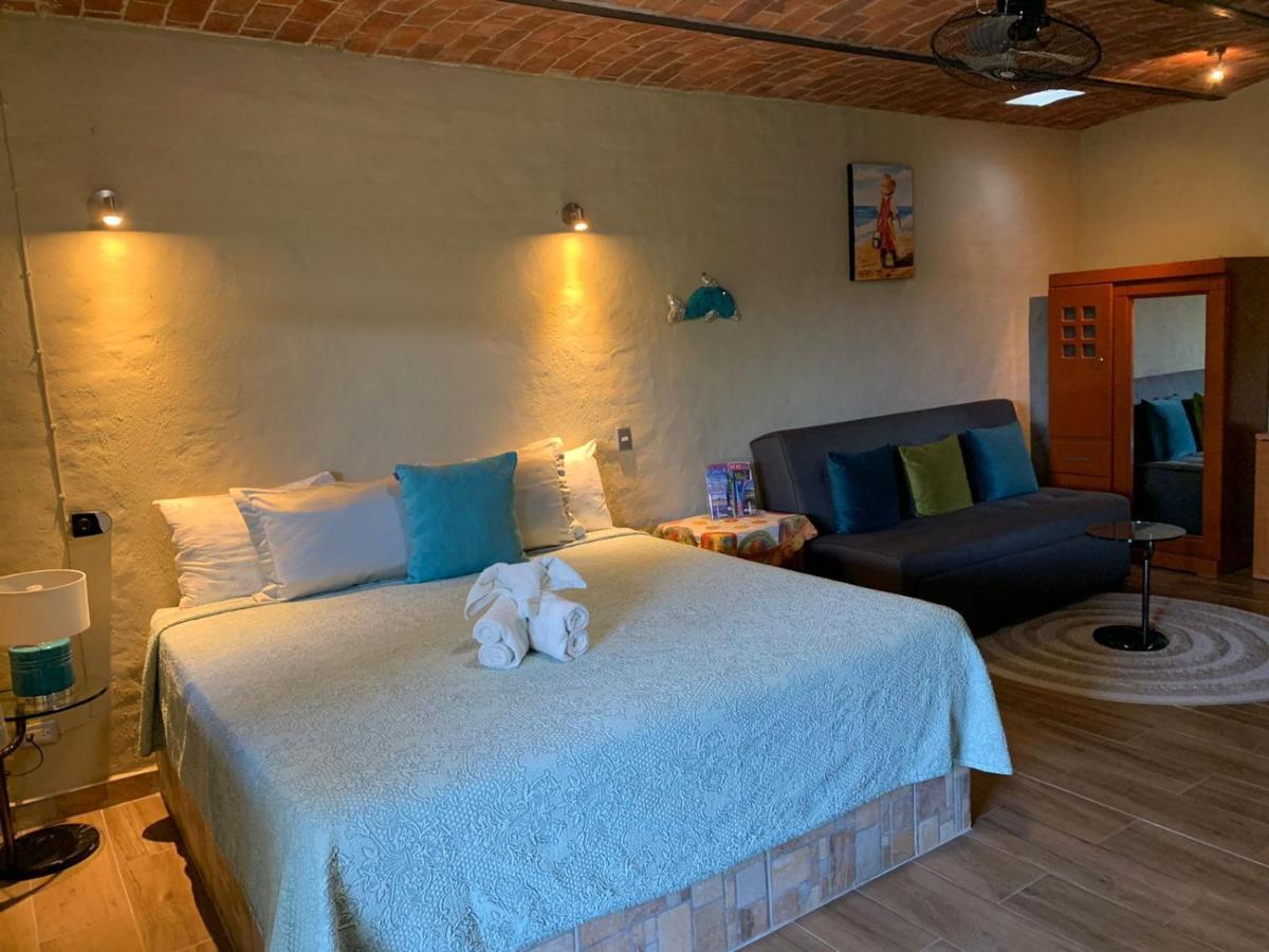 Casa De La Abuela Panzió Ajijic Kültér fotó