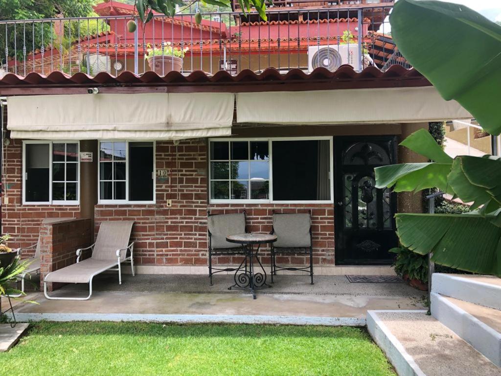 Casa De La Abuela Panzió Ajijic Kültér fotó