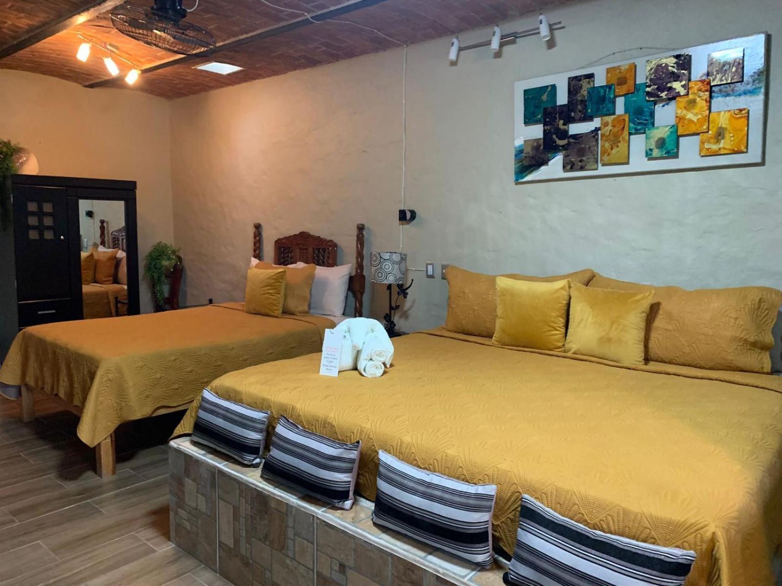 Casa De La Abuela Panzió Ajijic Kültér fotó