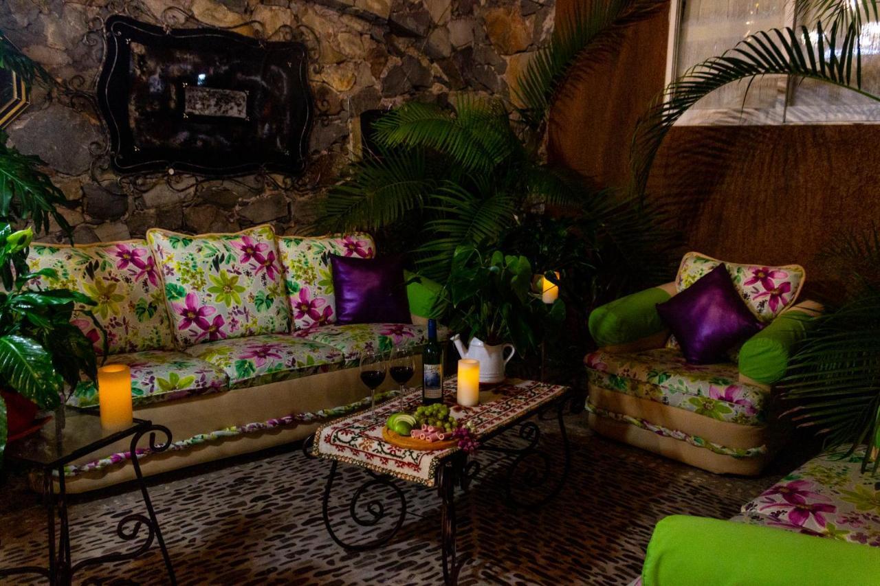 Casa De La Abuela Panzió Ajijic Kültér fotó